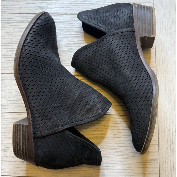Lucky Brand Women's Baley Perforated Chop Out Nubuck Leather Ankle Boots Blk 9.5 - Picture 7 of 11
